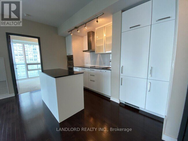 14 York St Unit 3403