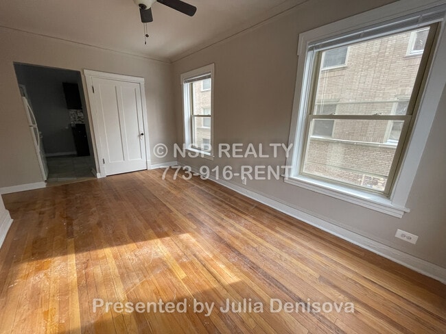 Building Photo - 6349 N Magnolia Ave Unit 2P