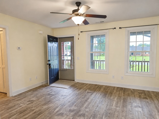 Photo - 112 Wilda Dr