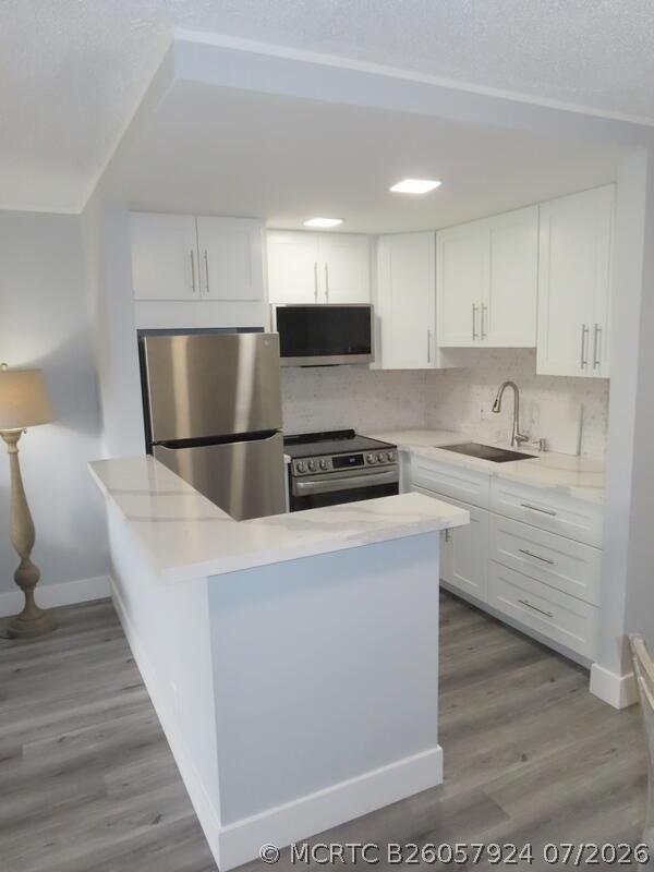 101 Hastings E