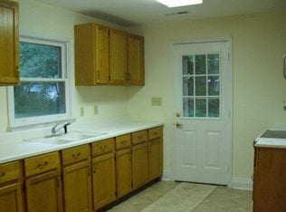 Photo - 13400 Oakwood Drive