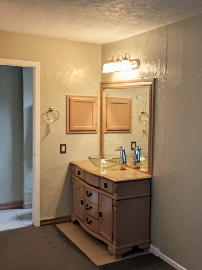 Photo - 1427 Littleport Ln