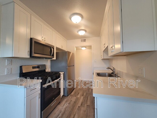 Photo - 7145 Bacchini Ave