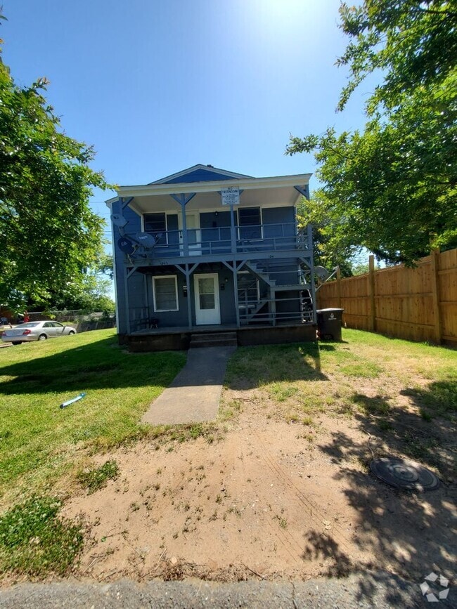 Building Photo - 1241-1245 Hattie (Drawer 1 - 608) Unit 1245 Rental