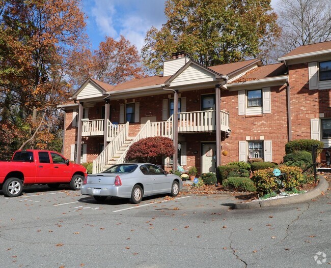 Building Photo - 211 Olde Vineyard Ct Rental