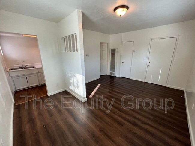 Photo - 266 W Belleview Ave Unit #1