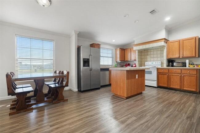 Photo - 15926 Millers Landing Dr