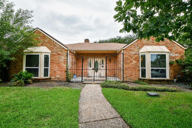 Building Photo - 11103 Pembridge Dr Rental