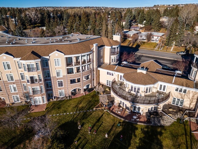 Photo - 5201-5201 Dalhousie Dr NW