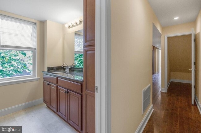 Photo - 1523 Ellsworth St Unit 2