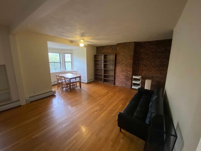 Photo - 23 Worcester Sq Unidad 5