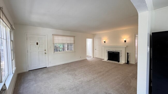 2068 Paramount Dr Unit 2068