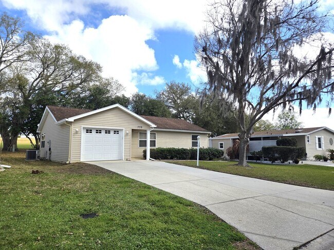 739 Heathrow Ave