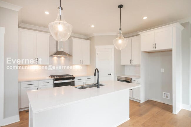 Photo - 1612 23rd Ave N