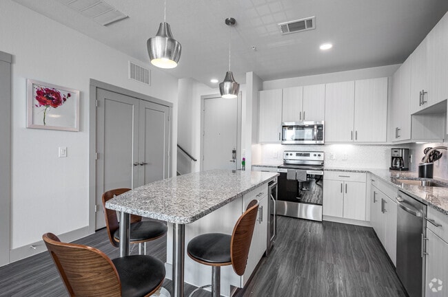 1BR, 1BA - 737SF A1