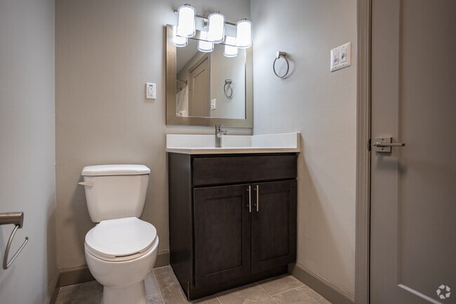 2 BR, 1.5 BA Townhome - 1,240SF - West Towne Manor