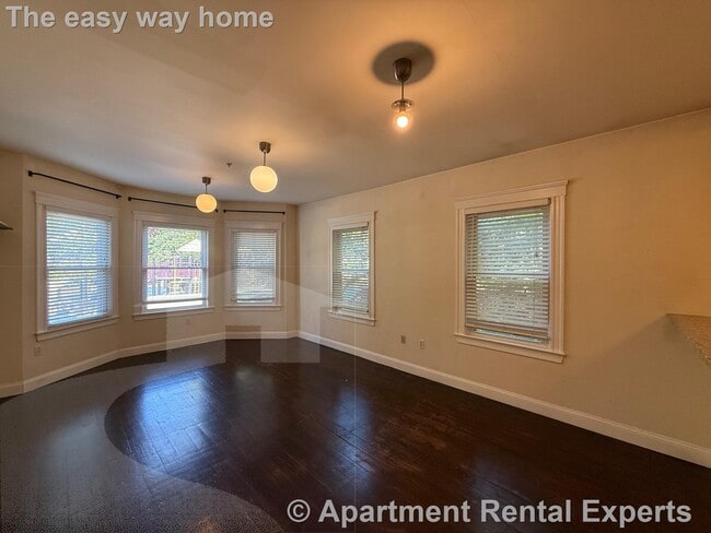 Photo - 6 Giles Park Unit 1