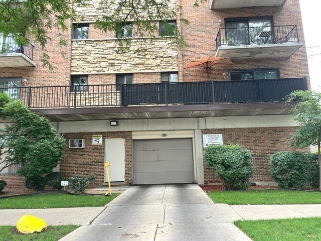 Photo - 2317 N Neva Ave Unit 304A