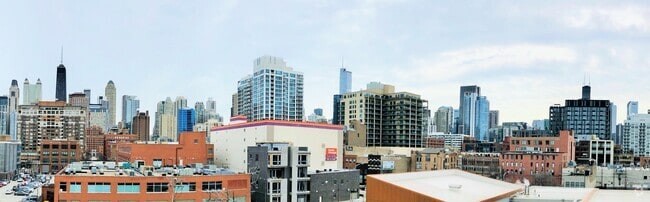 Building Photo - 825 N Hudson Ave Unit 3B Rental