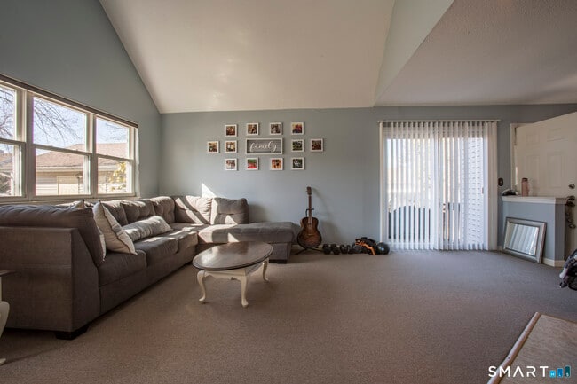 Photo - 15 B Thistle Way Unit D