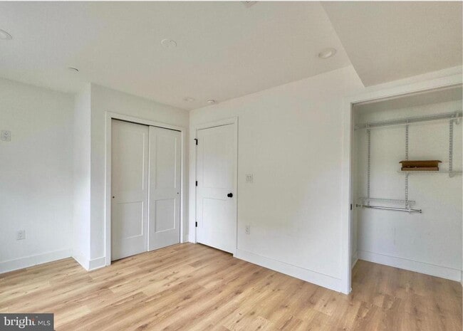 Photo - 2503 Ingersoll St