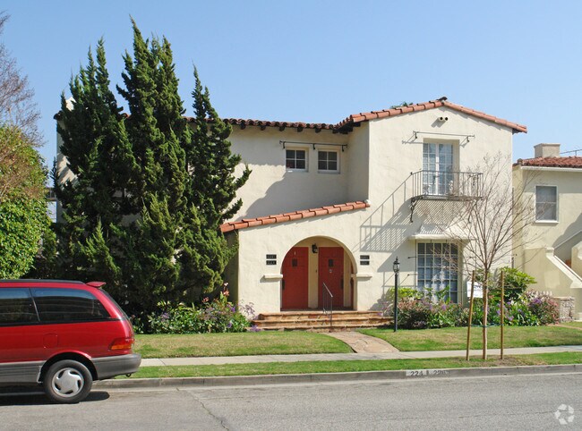 Photo - 224-226 1/2 S Spalding Dr