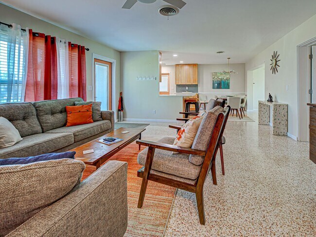 Photo - Seasonal Rental Near Venice – Pet-Friendly...