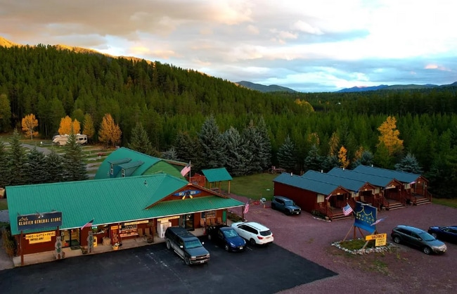 Photo - 10630 Hwy 2 E Unidad Elk Crossing Studio