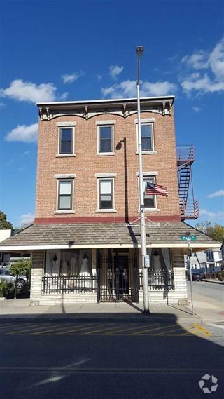 Building Photo - 274 Main St Unit 3 Rental