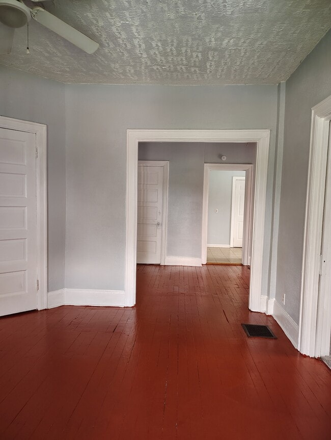 Photo - 1118 Wildwood Ave