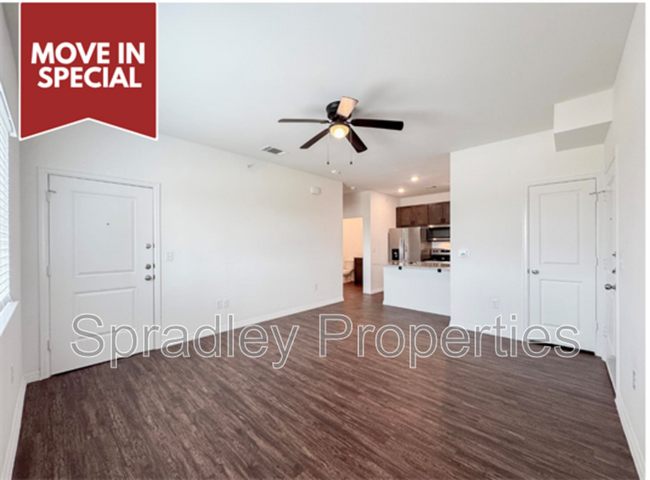 Building Photo - 1124 W Ave O Unit Apt 1302