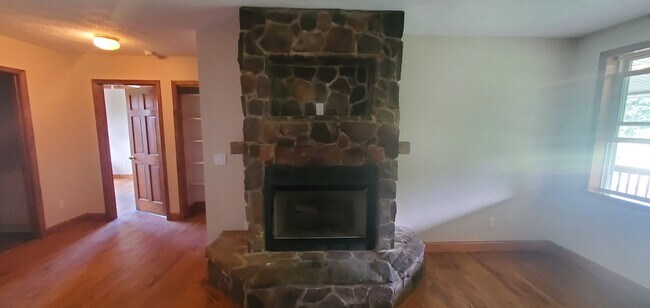 Photo - Ranch House in Zionville