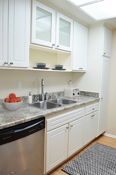 Photo - Valley Apartments