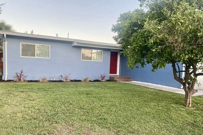 Building Photo - CONCORD - Beatifully updated home with RV parking & private backyard