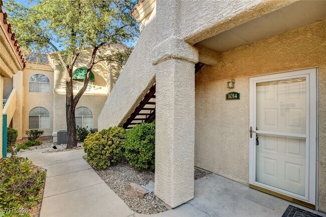 Photo - 2251 Wigwam Pkwy Unidad 1014