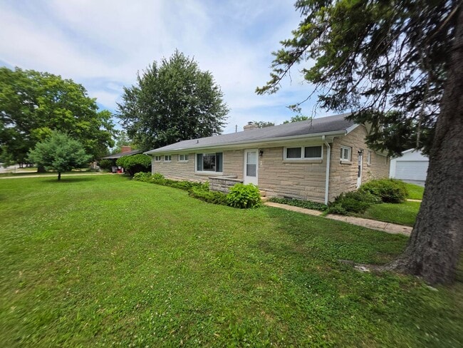 3BR/2BA/2CarGarage Only A Few Minutes From Everything! Ask About Our Move-In Special!