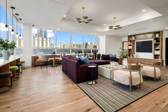 Building Photo - Arkadia West Loop