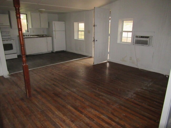 Photo - 27 Twin Oak Dr