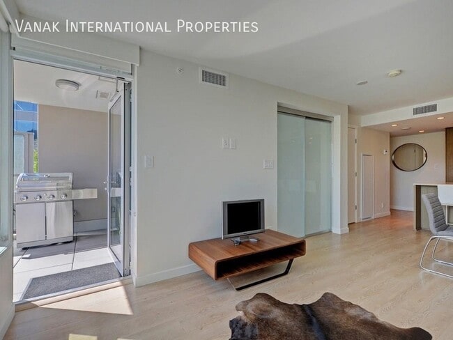 Photo - Bright One Bedroom at Centerview