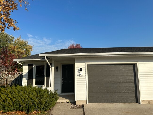 Photo - 834 Nicholas Ct Unit 836