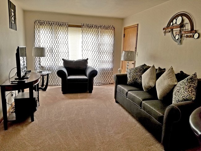 Photo - 5201 W Howard Ave Unit 1