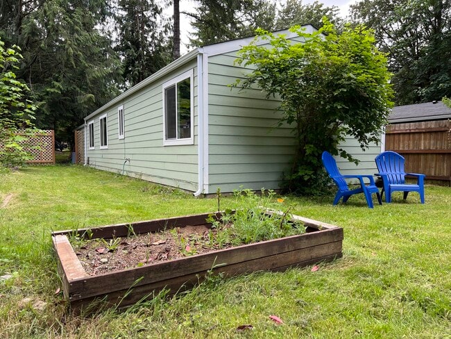 Back yard and side yard - 1618 Groves Ave NW