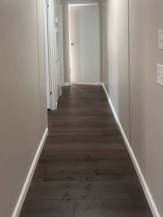 Photo - 522 Shirley Dr