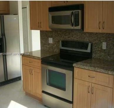 Photo - 1955 NE 36th Ave