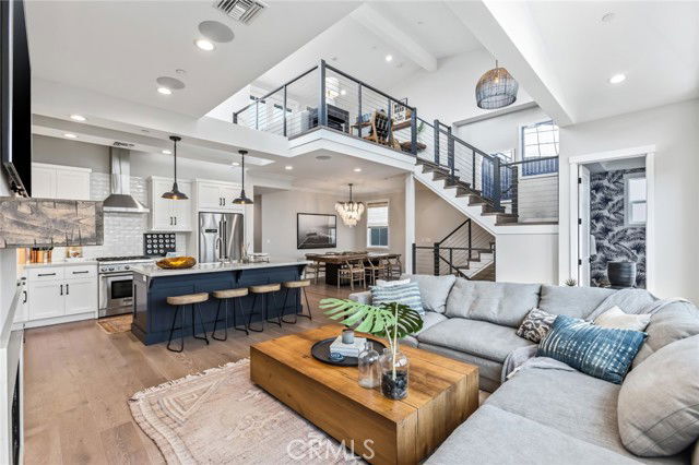 Photo - 204 S Helberta Ave