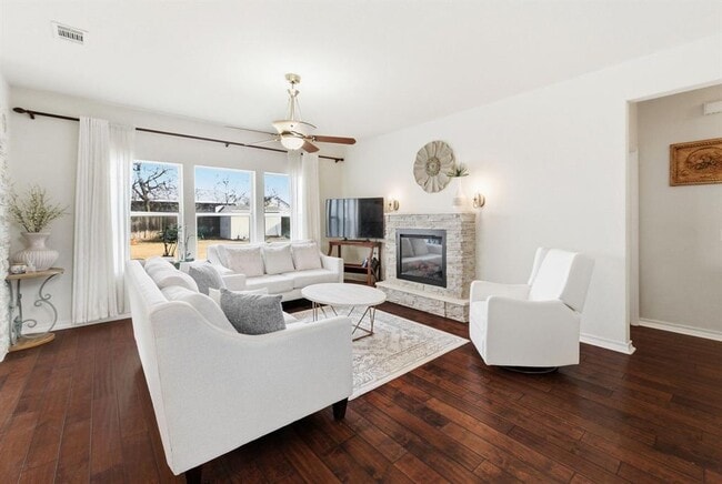 Photo - 21205 Penny Royal Dr