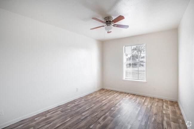 4BR, 2BA - 1,350SF - Bedroom