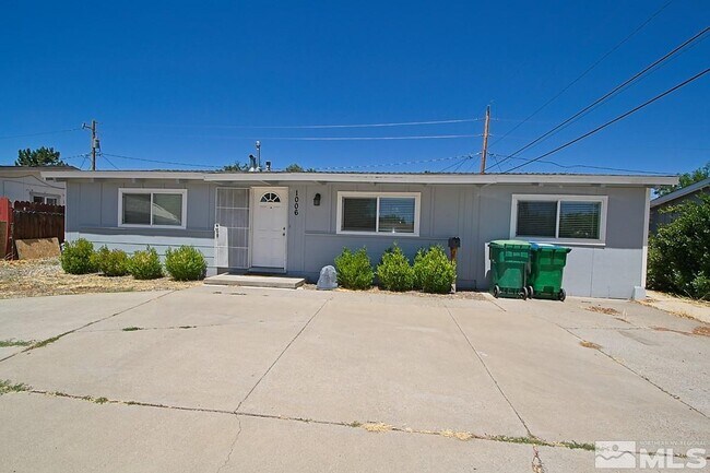 Photo - 1006 Greenbrae Dr House