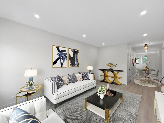 Photo - 6254 N Whipple St Unit 2