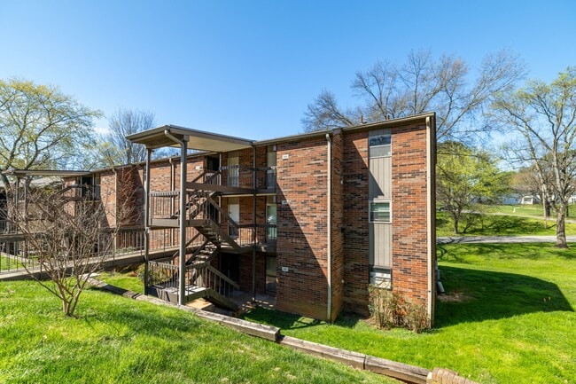 431 Canberra Dr